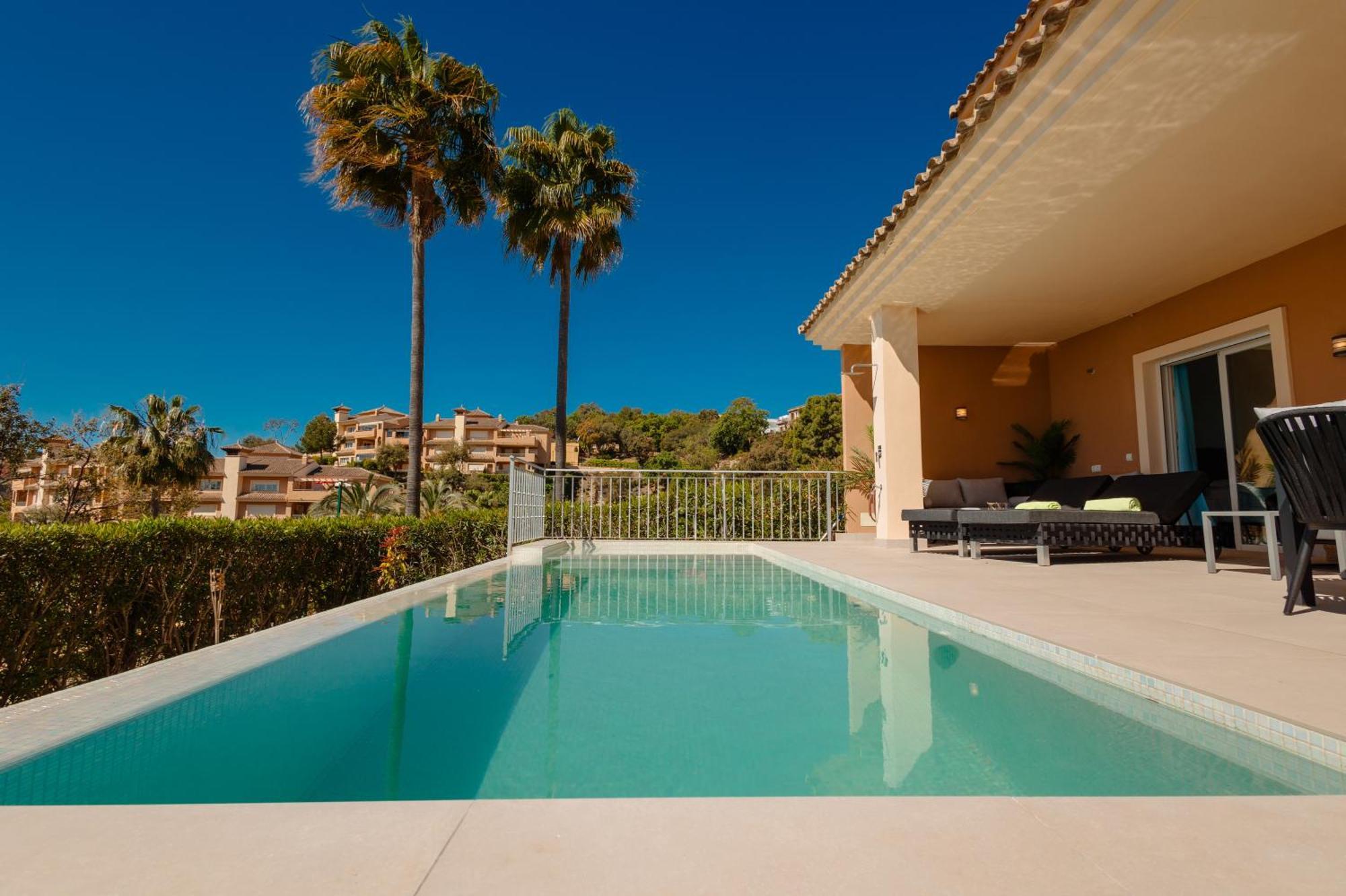 דירות Sitio de Calahonda Private Heatable Infinity Pool With Sea Views In La Mairena, Marbella מראה חיצוני תמונה