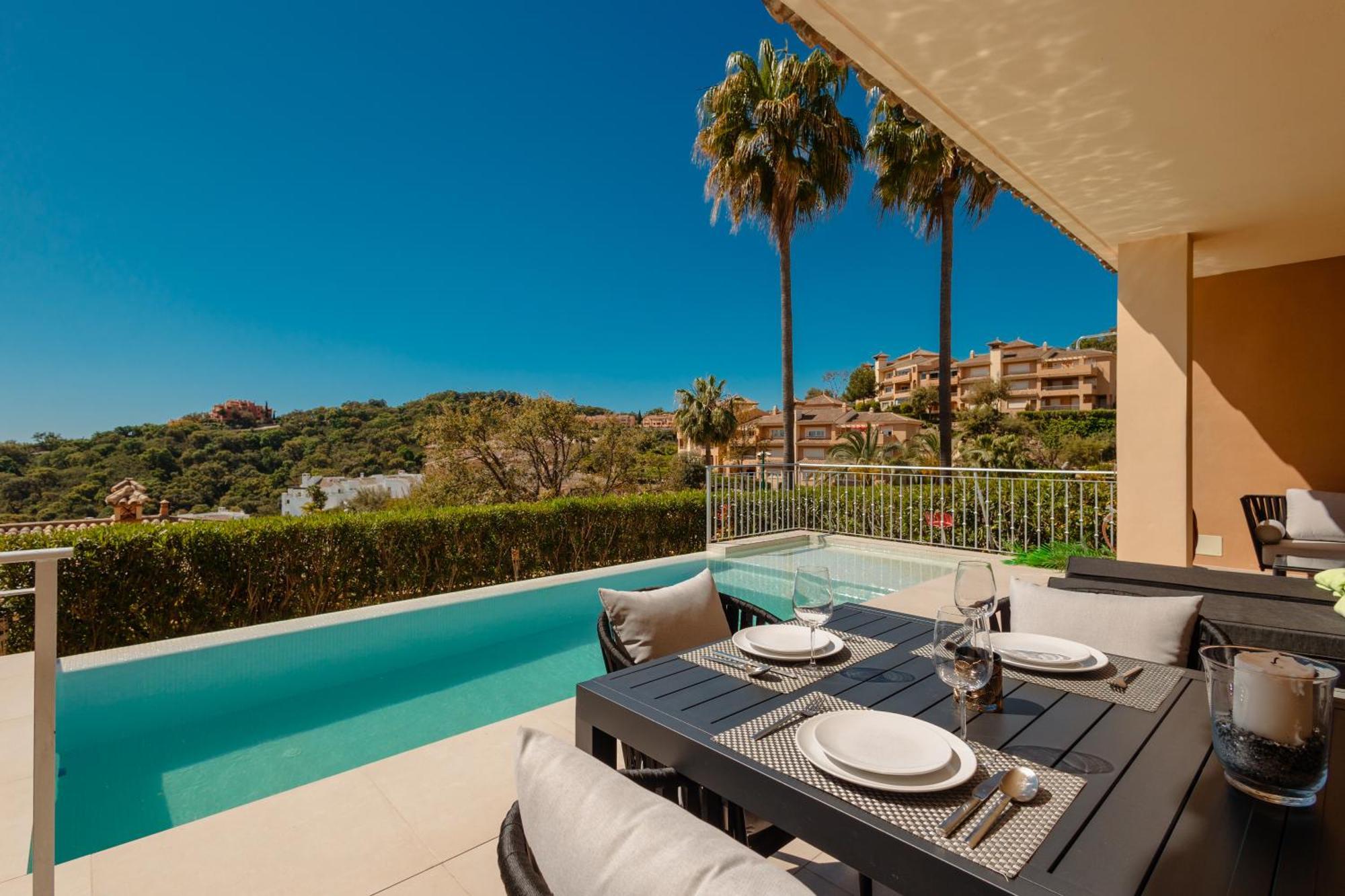 דירות Sitio de Calahonda Private Heatable Infinity Pool With Sea Views In La Mairena, Marbella מראה חיצוני תמונה